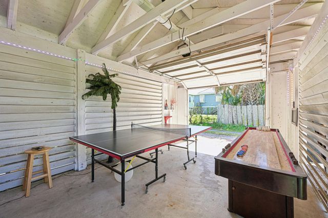 815 Winnie Street, Galveston, TX 77550