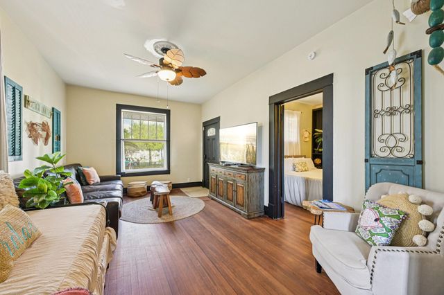 815 Winnie Street, Galveston, TX 77550