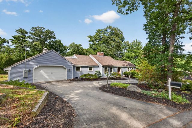 27 W Adelaide Avenue, Nashua, NH 03064