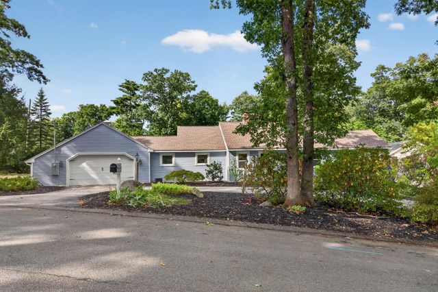 27 W Adelaide Avenue, Nashua, NH 03064