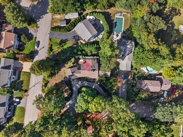 27 W Adelaide Avenue, Nashua, NH 03064