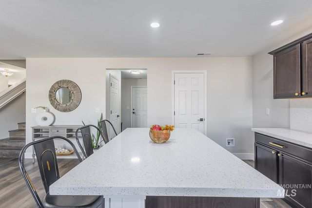 11780 Walden St, Caldwell, ID 83605