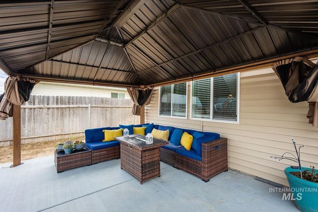 11780 Walden St, Caldwell, ID 83605