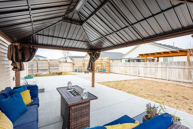 11780 Walden St, Caldwell, ID 83605