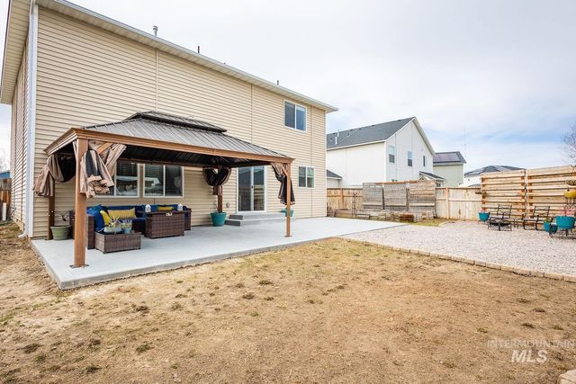 11780 Walden St, Caldwell, ID 83605