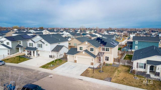 11780 Walden St, Caldwell, ID 83605