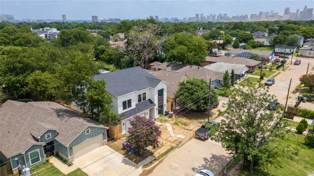 1727 Toronto Street, Dallas, TX 75212