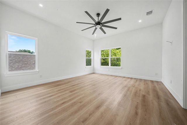 1727 Toronto Street, Dallas, TX 75212