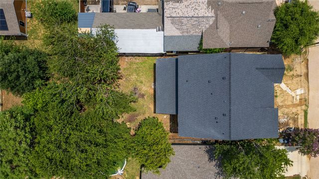 1727 Toronto Street, Dallas, TX 75212