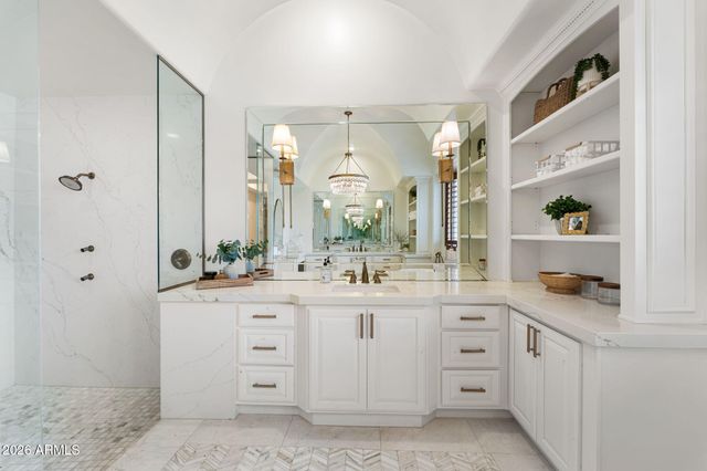 2527 E BEECHNUT Court, Chandler, AZ 85249