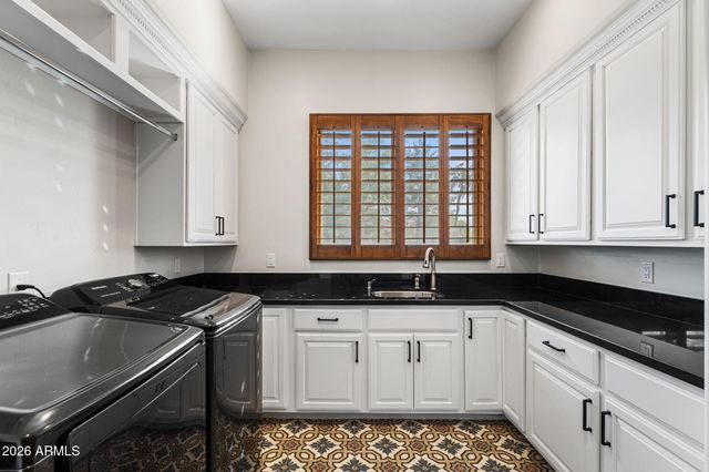 2527 E BEECHNUT Court, Chandler, AZ 85249