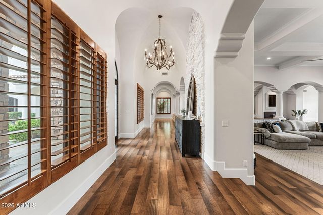 2527 E BEECHNUT Court, Chandler, AZ 85249