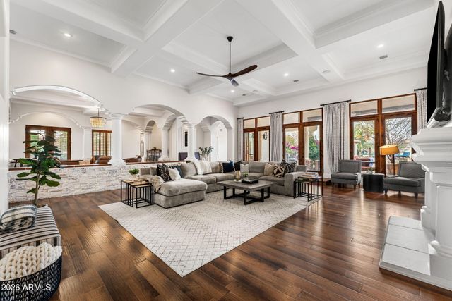 2527 E BEECHNUT Court, Chandler, AZ 85249