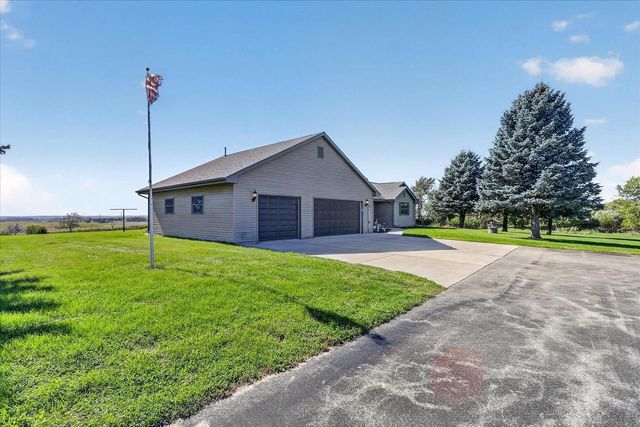 5541 W County A Road, Janesville, WI 53548