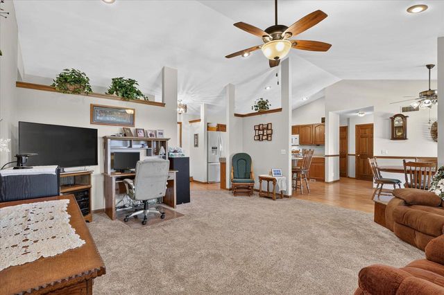 5541 W County A Road, Janesville, WI 53548