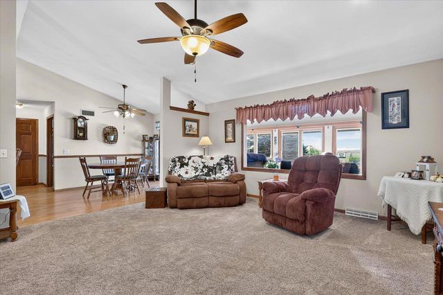 5541 W County A Road, Janesville, WI 53548