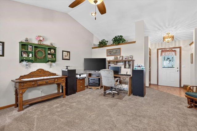 5541 W County A Road, Janesville, WI 53548