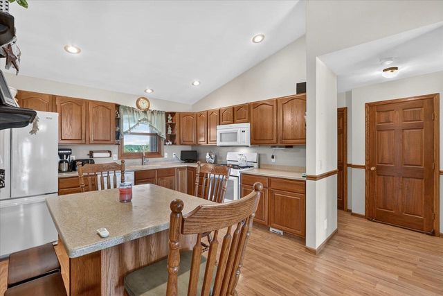 5541 W County A Road, Janesville, WI 53548