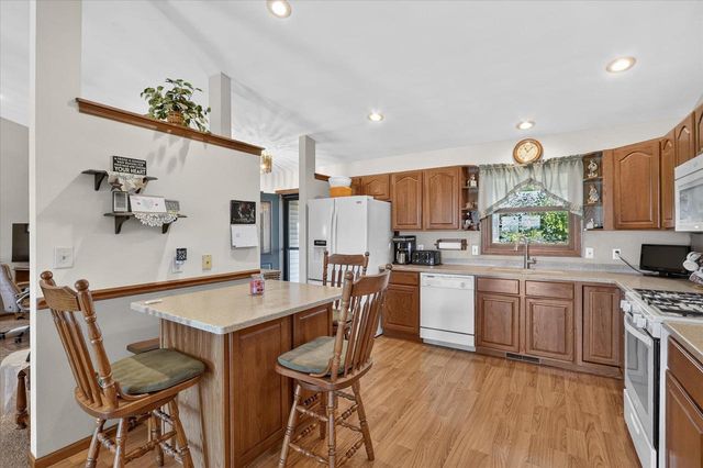 5541 W County A Road, Janesville, WI 53548