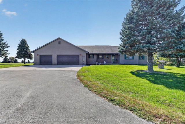 5541 W County A Road, Janesville, WI 53548