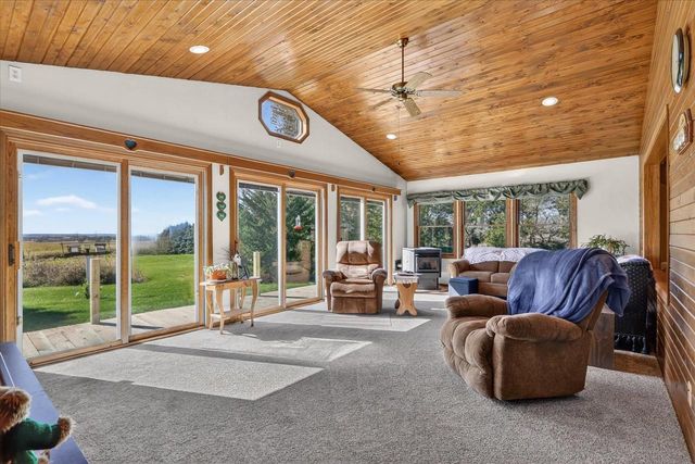 5541 W County A Road, Janesville, WI 53548