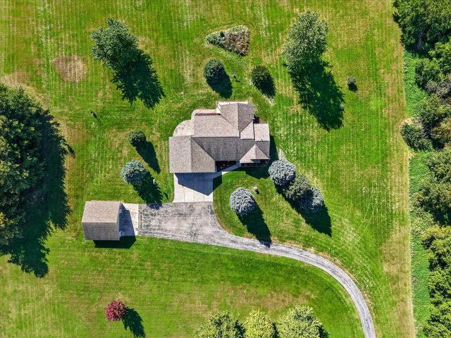 5541 W County A Road, Janesville, WI 53548