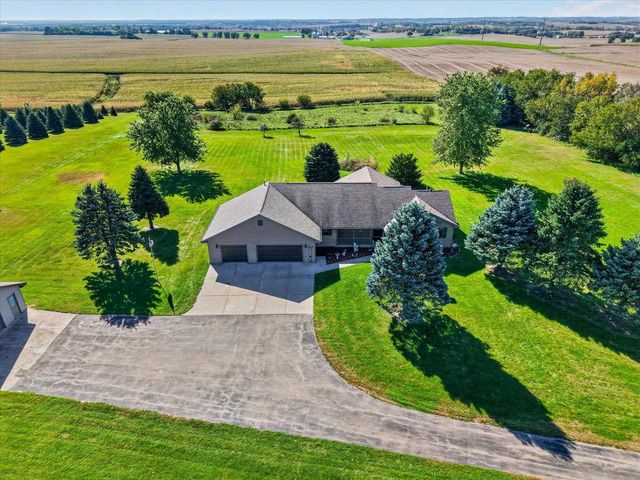 5541 W County A Road, Janesville, WI 53548