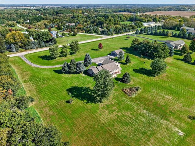 5541 W County A Road, Janesville, WI 53548
