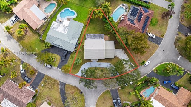 11069 Glenwood Dr, Coral Springs, FL 33065