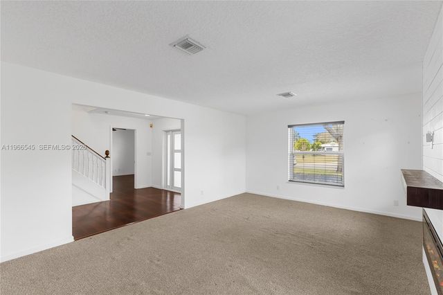 11069 Glenwood Dr, Coral Springs, FL 33065