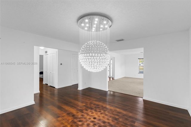 11069 Glenwood Dr, Coral Springs, FL 33065