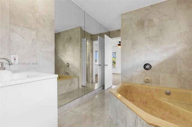 11069 Glenwood Dr, Coral Springs, FL 33065