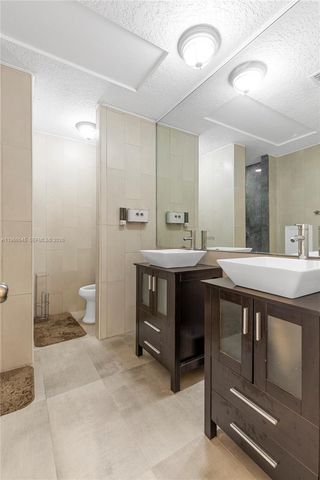 11069 Glenwood Dr, Coral Springs, FL 33065