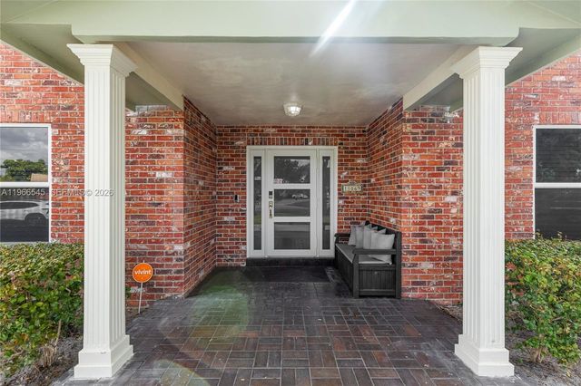 11069 Glenwood Dr, Coral Springs, FL 33065