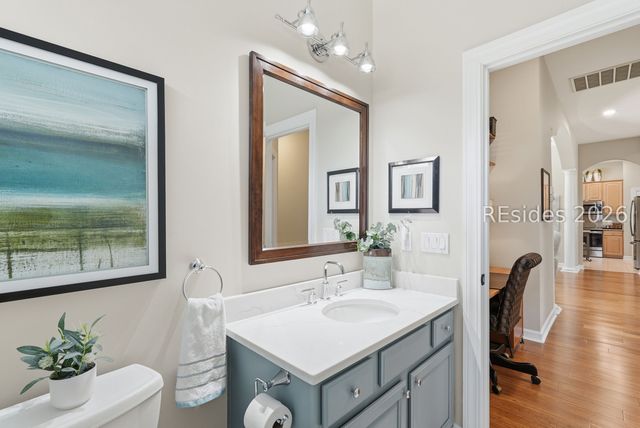 6 Crescent Cir, Bluffton, SC 29910