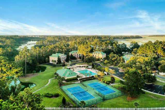 6 Crescent Cir, Bluffton, SC 29910