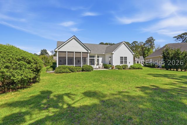 6 Crescent Cir, Bluffton, SC 29910