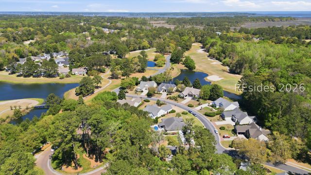 6 Crescent Cir, Bluffton, SC 29910