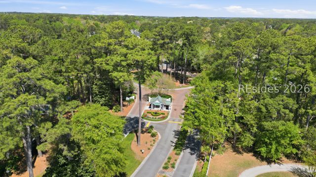 6 Crescent Cir, Bluffton, SC 29910