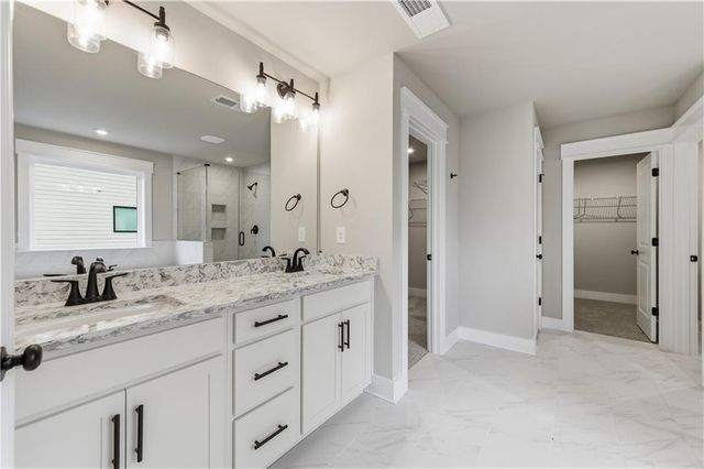 4660 SW Cooling Water Circle, Powder Springs, GA 30127