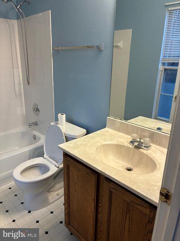 1406 WILLOW OAK DR, Frederick, MD 21701