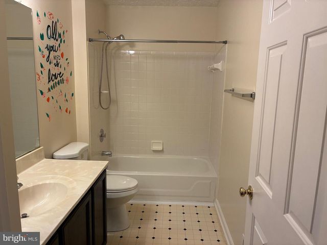 1406 WILLOW OAK DR, Frederick, MD 21701