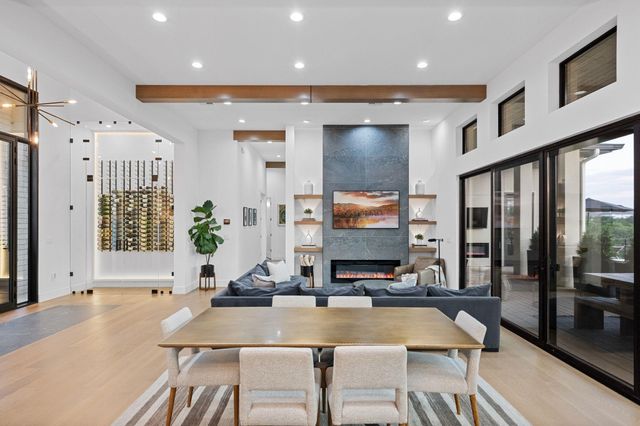 19509 INVERNESS DR, Spicewood, TX 78669