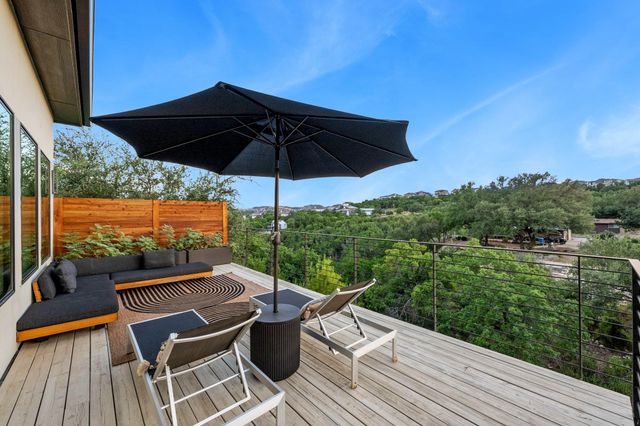 19509 INVERNESS DR, Spicewood, TX 78669