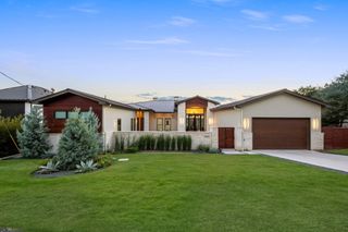 19509 INVERNESS DR, Spicewood, TX 78669