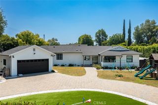 22960 Calvert Street, Woodland Hills, CA 91367