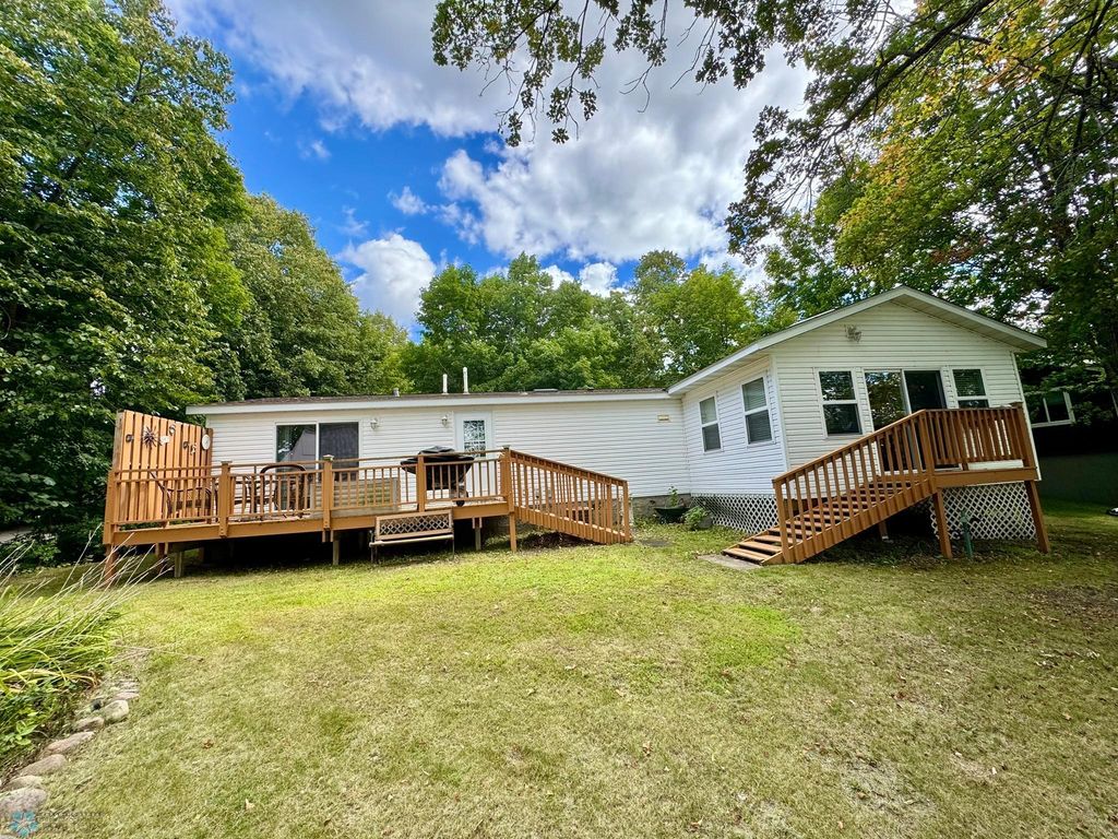 14196 E Fox Lake Road, Lake View Twp, MN 56501