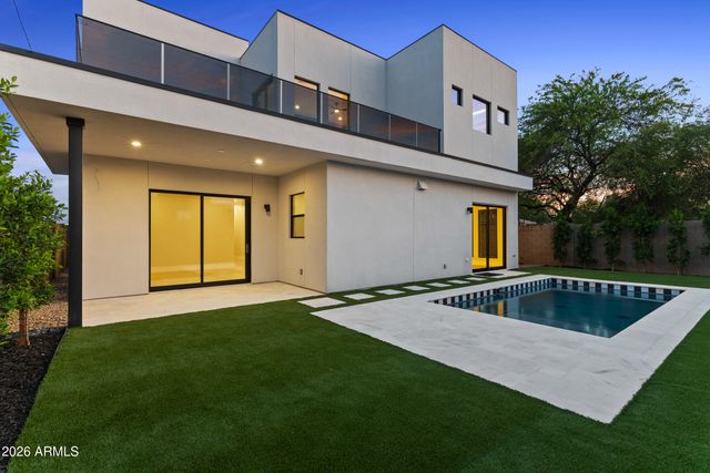 4422 E ROMA Avenue, Phoenix, AZ 85018