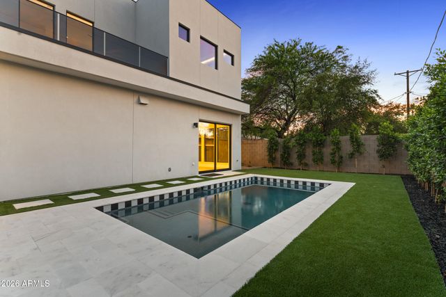 4422 E ROMA Avenue, Phoenix, AZ 85018