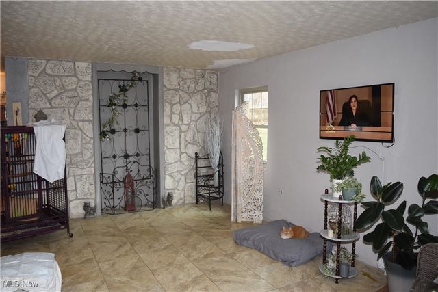 65141 Three Hills Drive, Bellaire, OH 43906